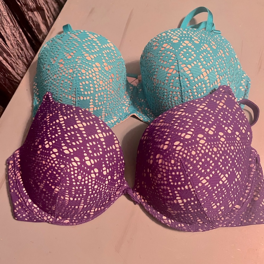 Victoria’s Secret Size 36D LOT of 2 Push-up Lace Turquoise and Purple
